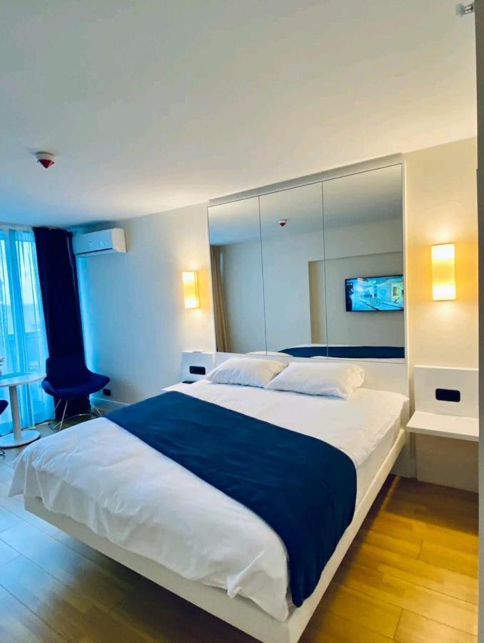 Orbi City Apartment Batumi Eksteriør bilde